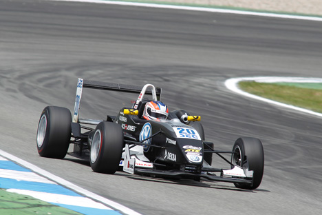 Der er flere danske kørere og teams repræsenteret på Zandvoort - Her er det Kevin Magnussen i Formel 3.